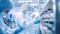 empleados del sector de la producción farmacéutica en el trabajo